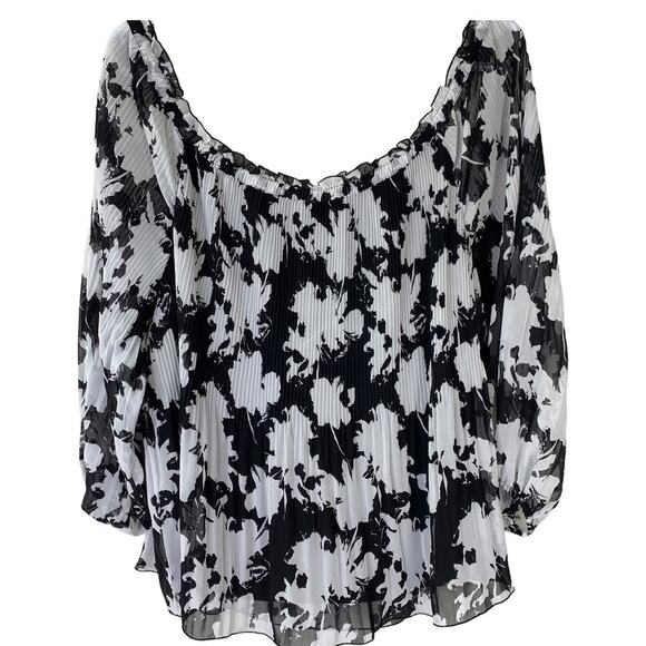 Lane Bryant Floral Chiffon Off the Shoulder Tops Plus Size 26/28 Pleated Blouse - Picture 3 of 16